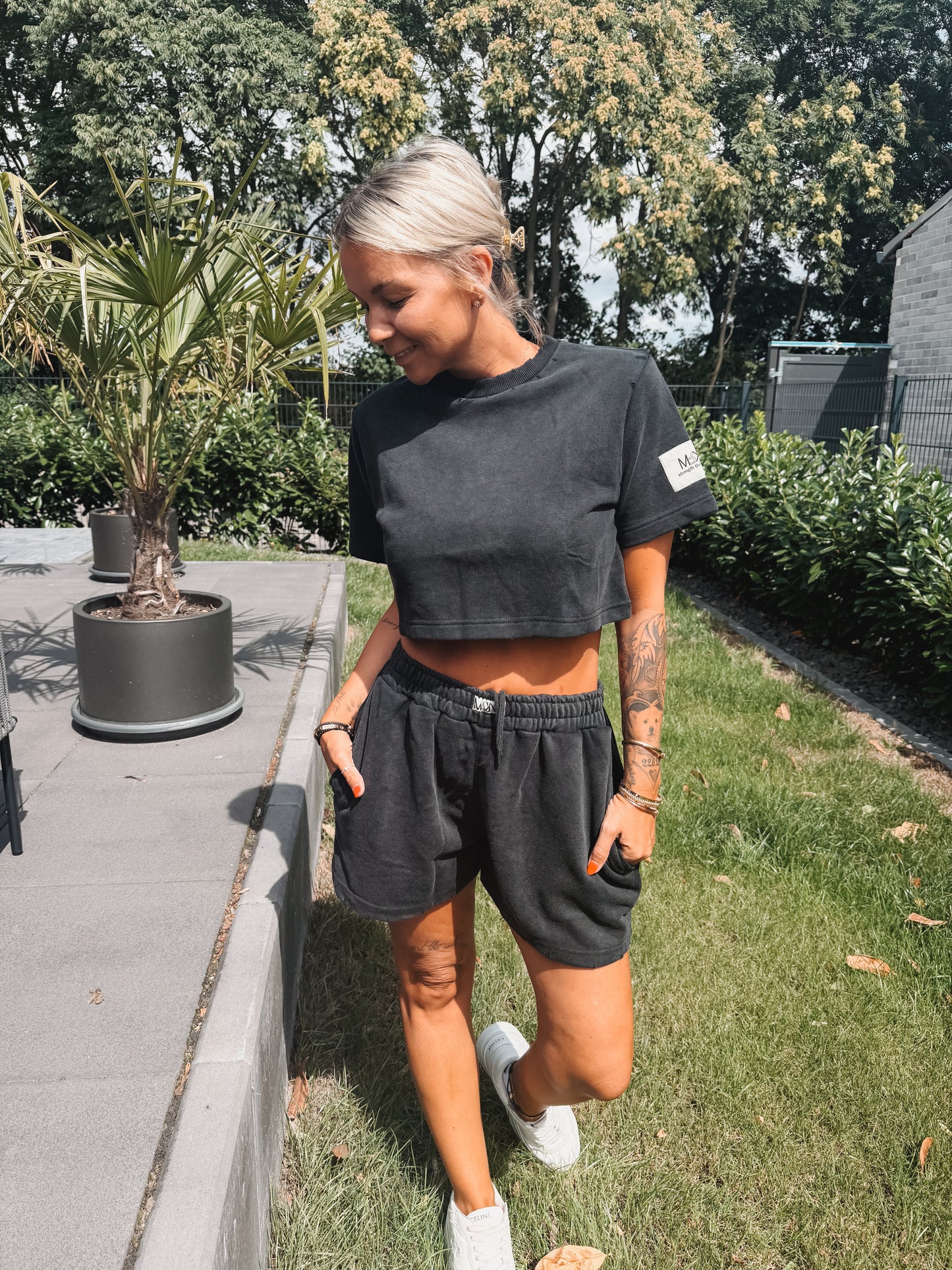 WOMEN CROP SHIRT ASH BLACK